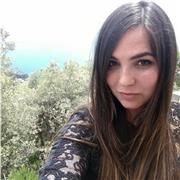 Neolaureata magistrale in lingue e comunicazione offre ripetizioni di inglese